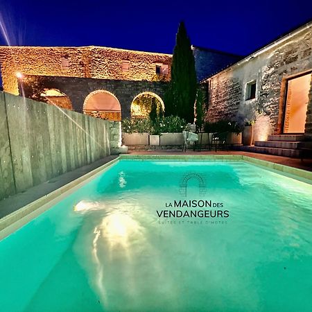 La Maison des Vendangeurs - TABLE D'HÔTES le soir du jeudi au lundi - Jacuzzi - Balnéo SPA - ACCES Piscine pour chambre Grafitti et chambre La Tour Martignargues Exterior foto