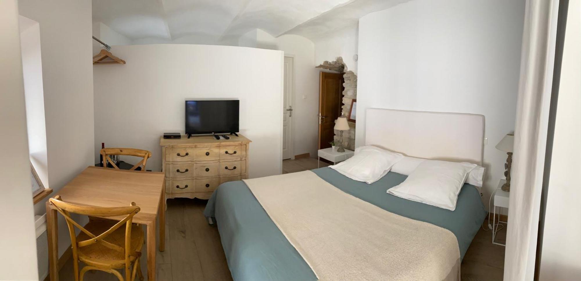 La Maison des Vendangeurs - TABLE D'HÔTES le soir du jeudi au lundi - Jacuzzi - Balnéo SPA - ACCES Piscine pour chambre Grafitti et chambre La Tour Martignargues Exterior foto