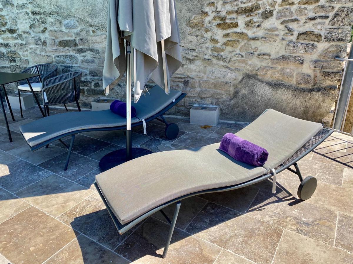 La Maison des Vendangeurs - TABLE D'HÔTES le soir du jeudi au lundi - Jacuzzi - Balnéo SPA - ACCES Piscine pour chambre Grafitti et chambre La Tour Martignargues Exterior foto