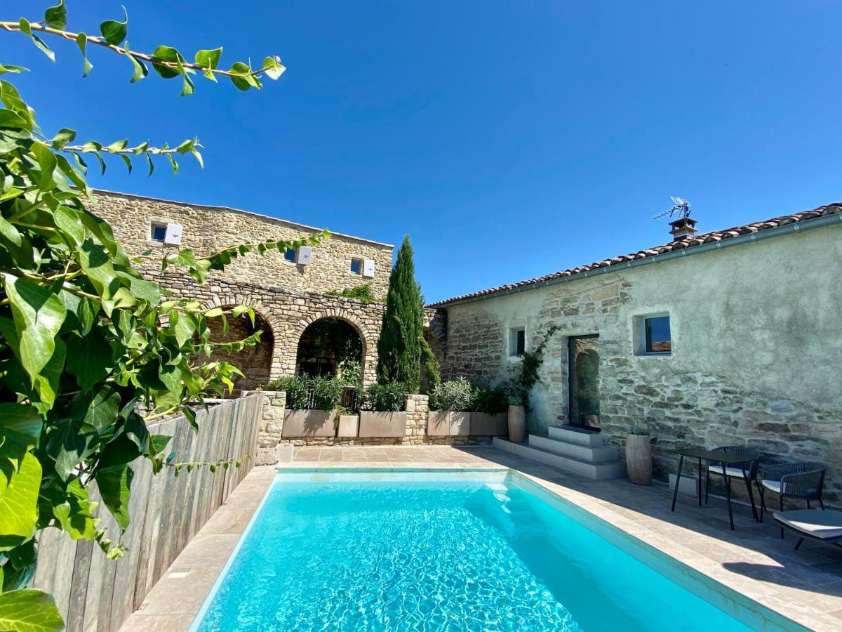 La Maison des Vendangeurs - TABLE D'HÔTES le soir du jeudi au lundi - Jacuzzi - Balnéo SPA - ACCES Piscine pour chambre Grafitti et chambre La Tour Martignargues Exterior foto