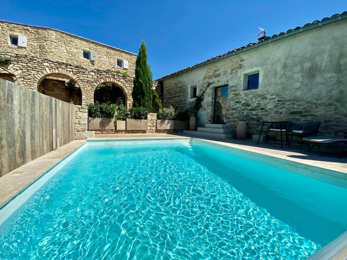 La Maison des Vendangeurs - TABLE D'HÔTES le soir du jeudi au lundi - Jacuzzi - Balnéo SPA - ACCES Piscine pour chambre Grafitti et chambre La Tour Martignargues Exterior foto