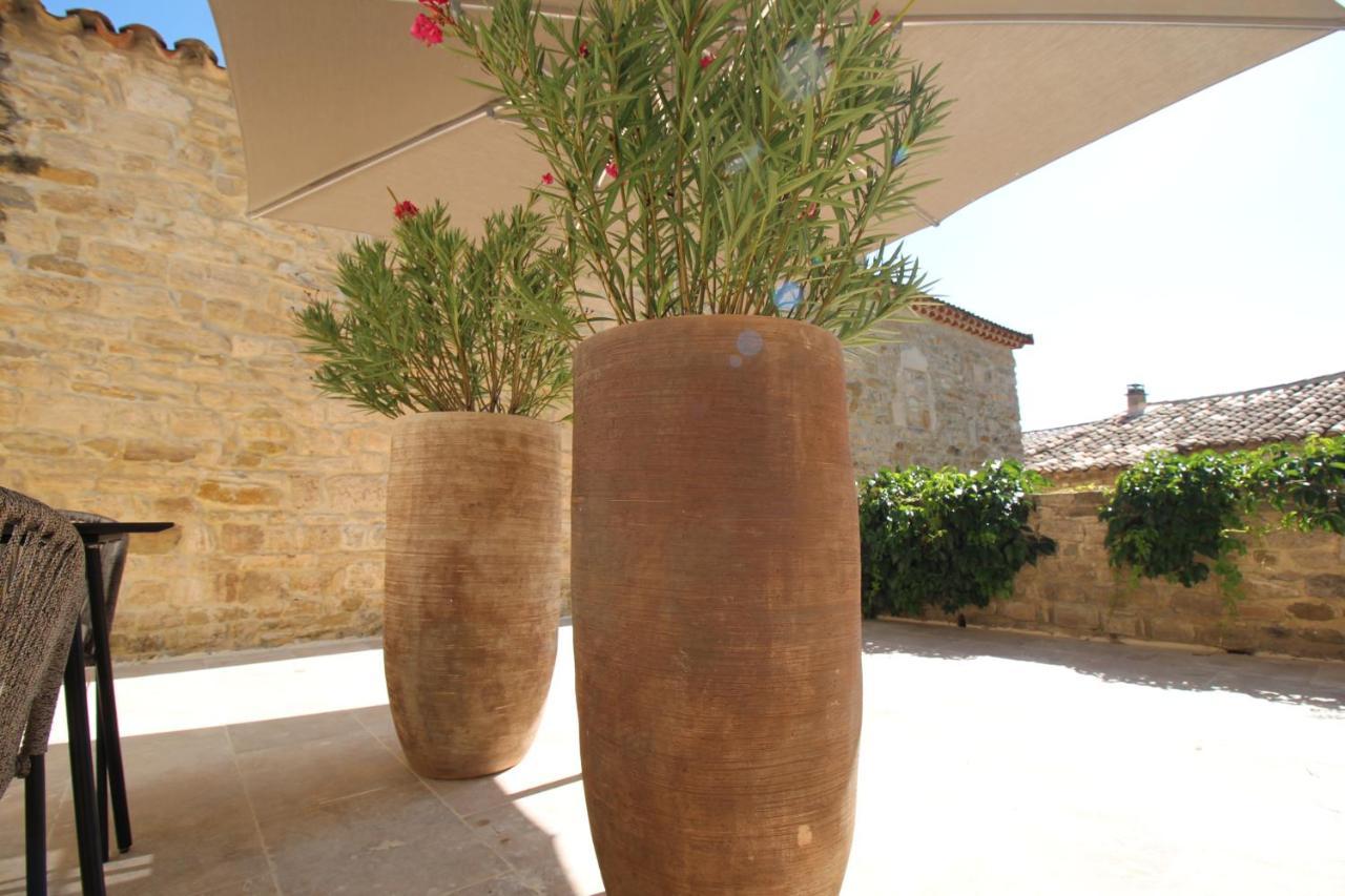 La Maison des Vendangeurs - TABLE D'HÔTES le soir du jeudi au lundi - Jacuzzi - Balnéo SPA - ACCES Piscine pour chambre Grafitti et chambre La Tour Martignargues Exterior foto