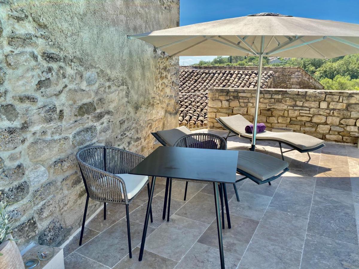 La Maison des Vendangeurs - TABLE D'HÔTES le soir du jeudi au lundi - Jacuzzi - Balnéo SPA - ACCES Piscine pour chambre Grafitti et chambre La Tour Martignargues Exterior foto