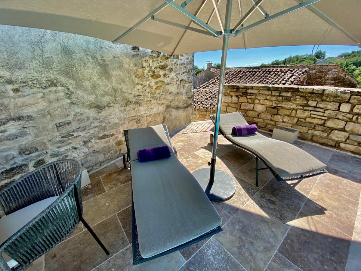 La Maison des Vendangeurs - TABLE D'HÔTES le soir du jeudi au lundi - Jacuzzi - Balnéo SPA - ACCES Piscine pour chambre Grafitti et chambre La Tour Martignargues Exterior foto