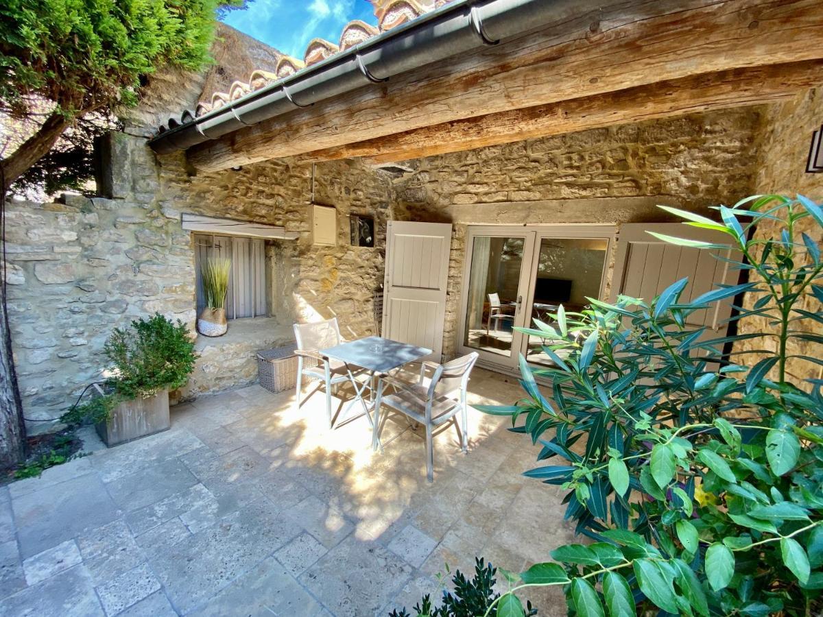 La Maison des Vendangeurs - TABLE D'HÔTES le soir du jeudi au lundi - Jacuzzi - Balnéo SPA - ACCES Piscine pour chambre Grafitti et chambre La Tour Martignargues Exterior foto
