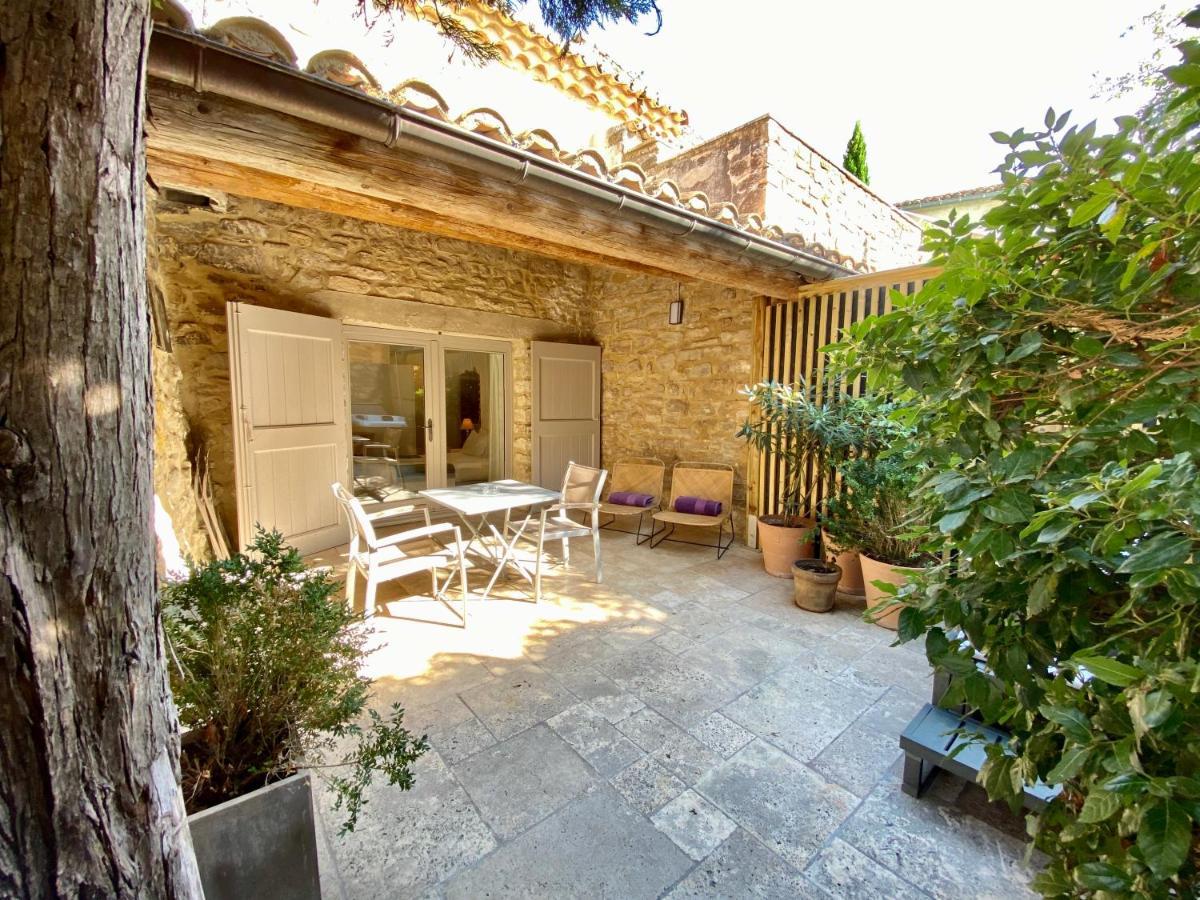 La Maison des Vendangeurs - TABLE D'HÔTES le soir du jeudi au lundi - Jacuzzi - Balnéo SPA - ACCES Piscine pour chambre Grafitti et chambre La Tour Martignargues Exterior foto